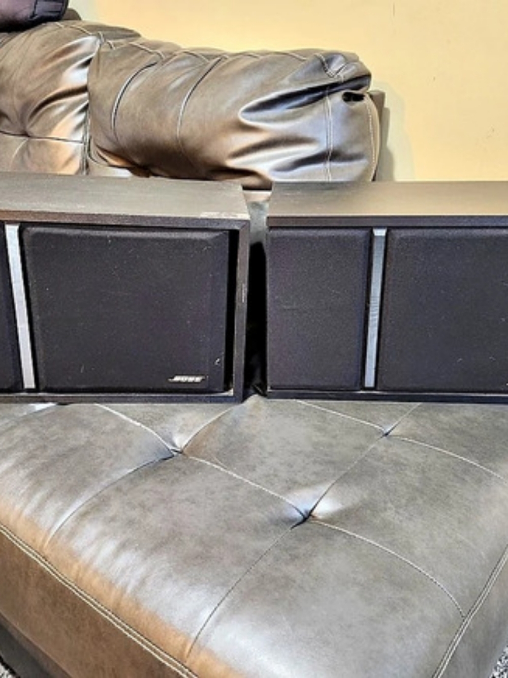 Bose 301 Series III Stereo Speaker Pair Black JAMS!!!